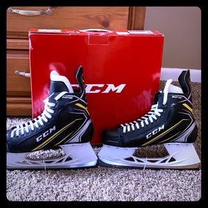 CCM hockey ice skates